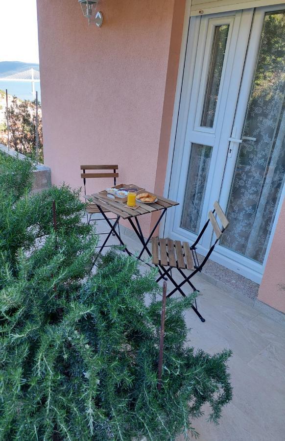Appartamento Bella Vista Komarna Esterno foto
